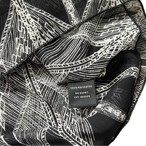 BCBGMaxazria Split Sleeve Layered Print Blouse sz S - Picture 4 of 13